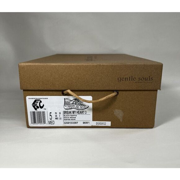 Gentle Souls Women's Break My Heart Lace Up Gladiator Flat Sandals - Black 5M - Picture 7 of 13